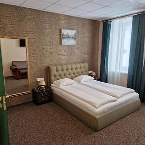 Central Hotel With Free Parking